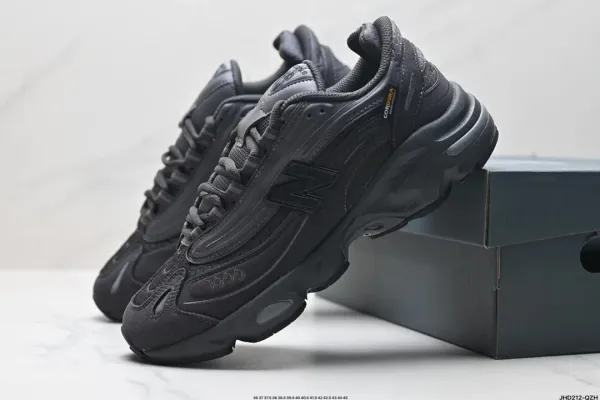 New Balance 1000 Gore-Tex Black Chunky Sneakers - 4
