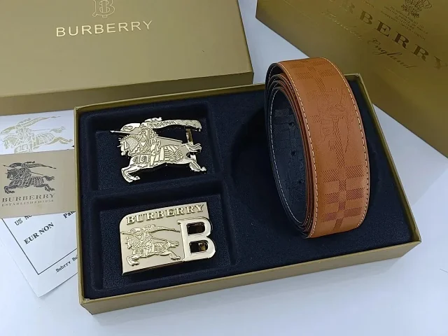 Burberry Belts Reversible check-pattern belt with interchangeable logo buckles product detail image 1