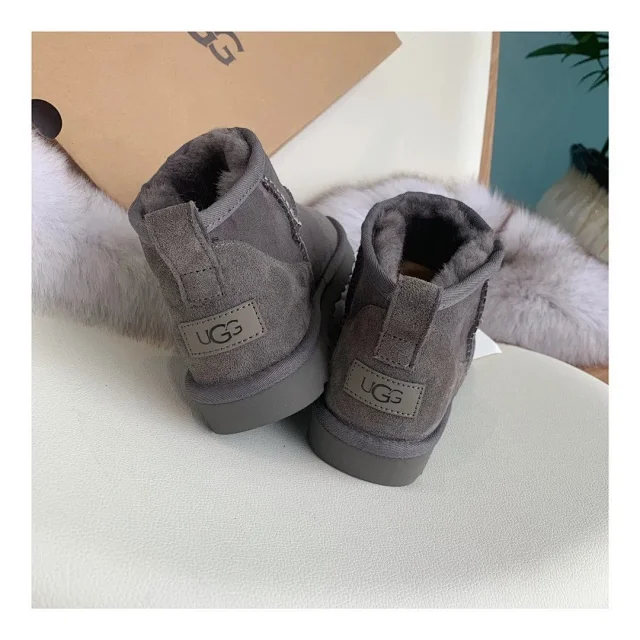 UGG Boots Shearling-Lined Ankle product detail image 26
