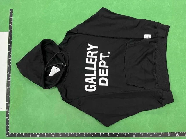AMIRI Hoodies & Sweatshirts Graphic Pullover product detail image 3