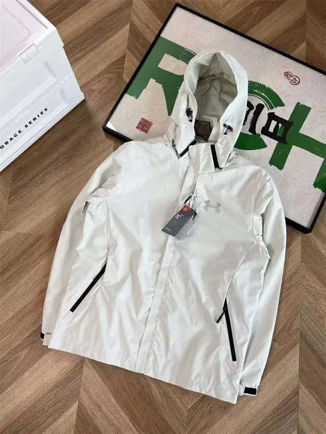Under Armour Jackets Hooded zip-up jacket product detail image 9