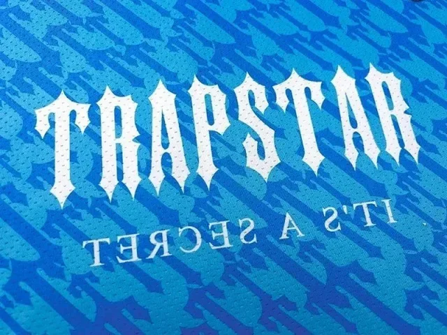 Trapstar Football Jerseys Short-Sleeve Gradient Graphic Jersey product detail image 9