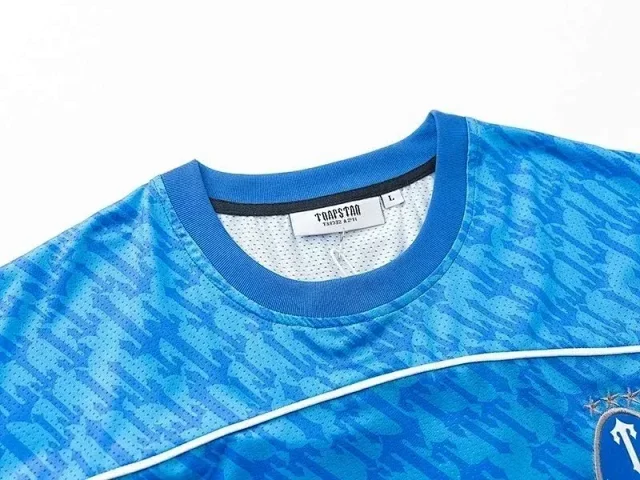 Trapstar Football Jerseys Short-Sleeve Gradient Graphic Jersey product detail image 5