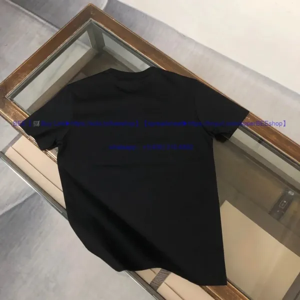 Louis Vuitton Graphic Print Black T-Shirt - 21