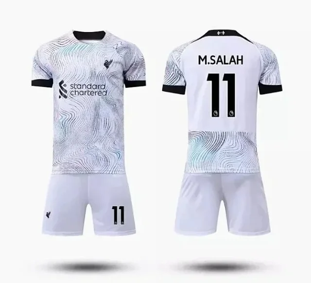 Liverpool FC Football Jerseys Mohamed Salah No. 11 Kit product detail image 7