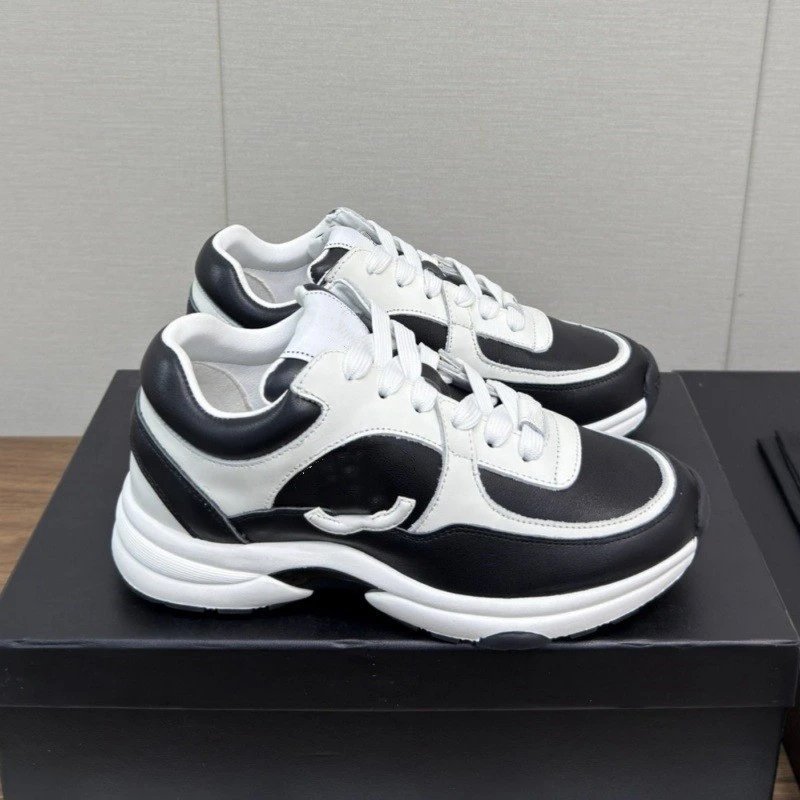 Black/White