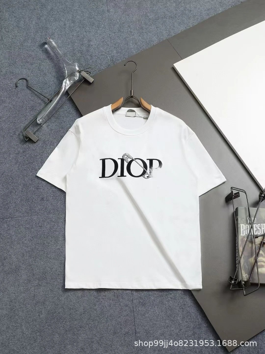 06 White