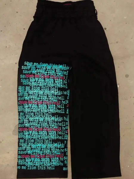 Design 'Save Me From This Hell' Graphic Sweatpants Black - 3