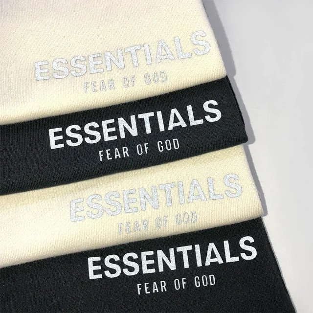 Fear of God Essentials Shorts Fleece Drawstring product detail image 11