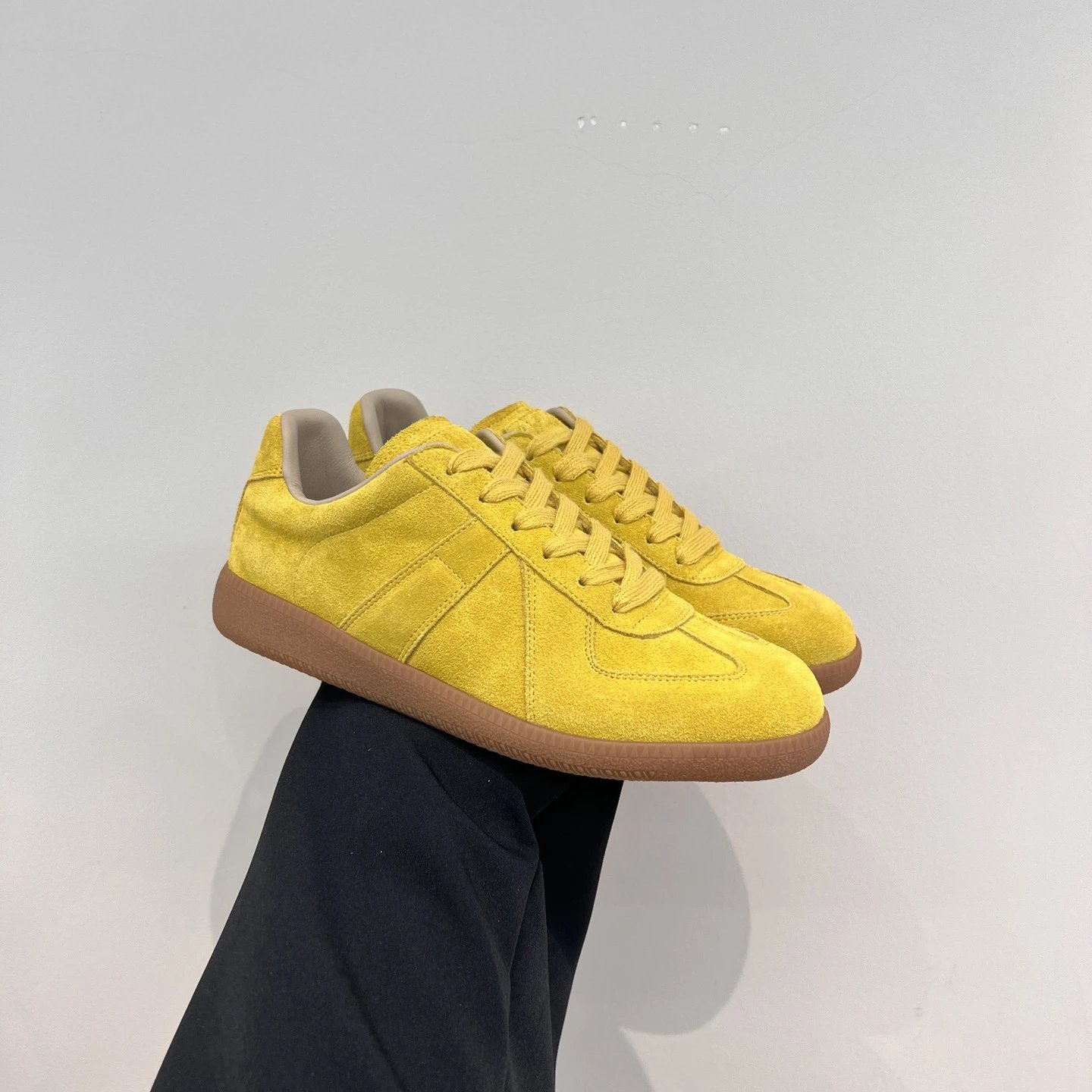 高质量涂鸦泼墨德训鞋pls add whatsapp  15188580278 if u need size guid 4