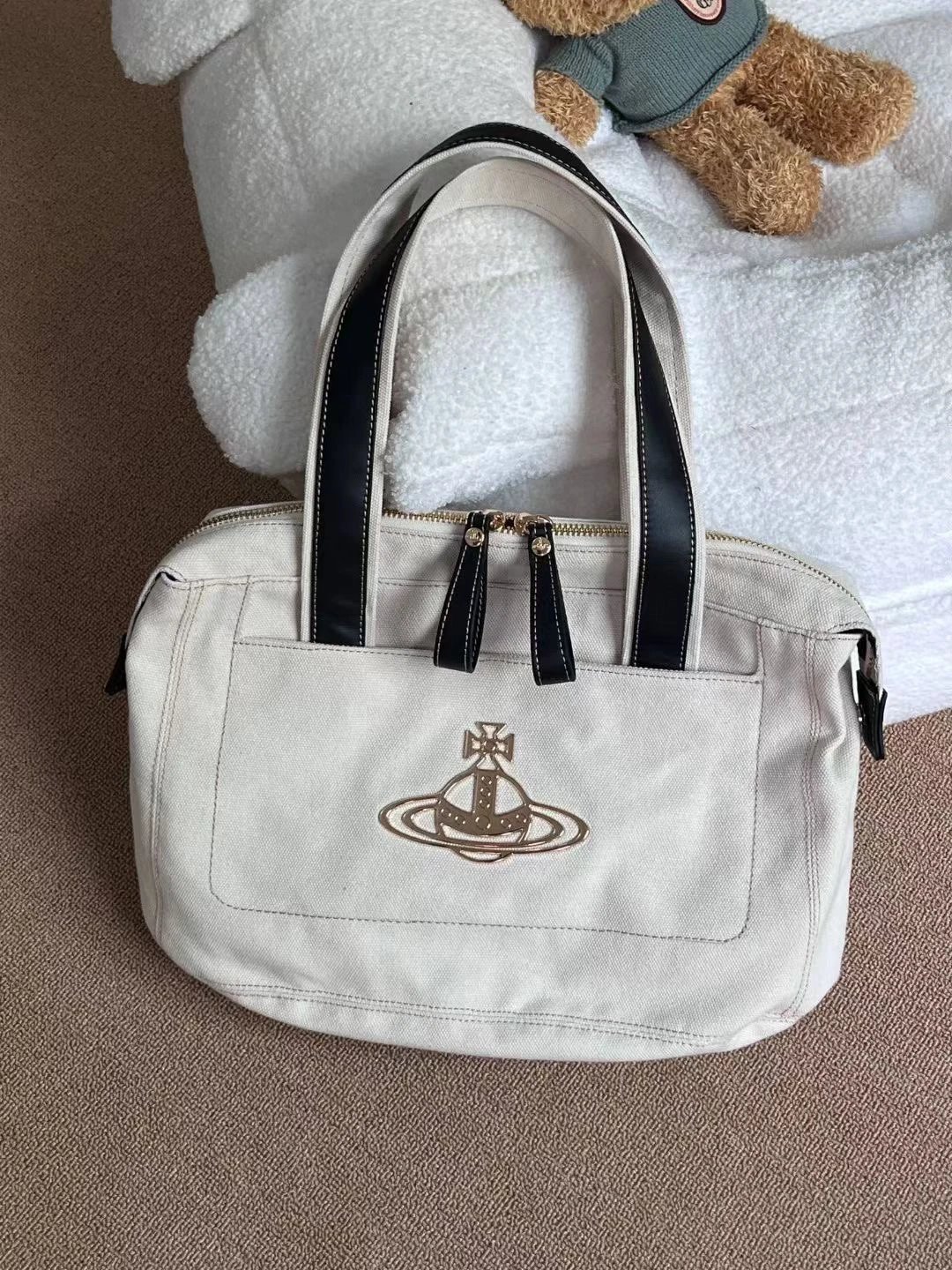 The Queen Mother's Second-Hand Bag 2