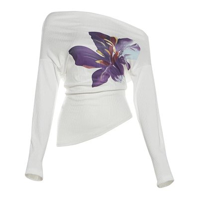 Slanted collar and long sleeves