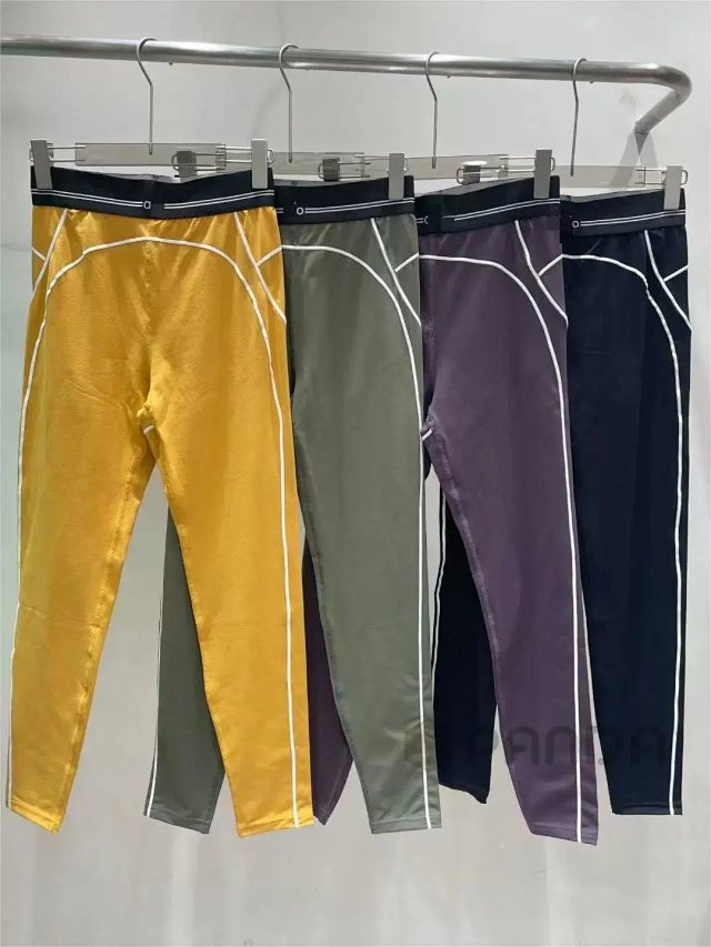 Alo Yoga trousers set: seller detail photo 7