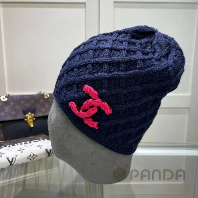 Chanel Hat: seller detail photo 13