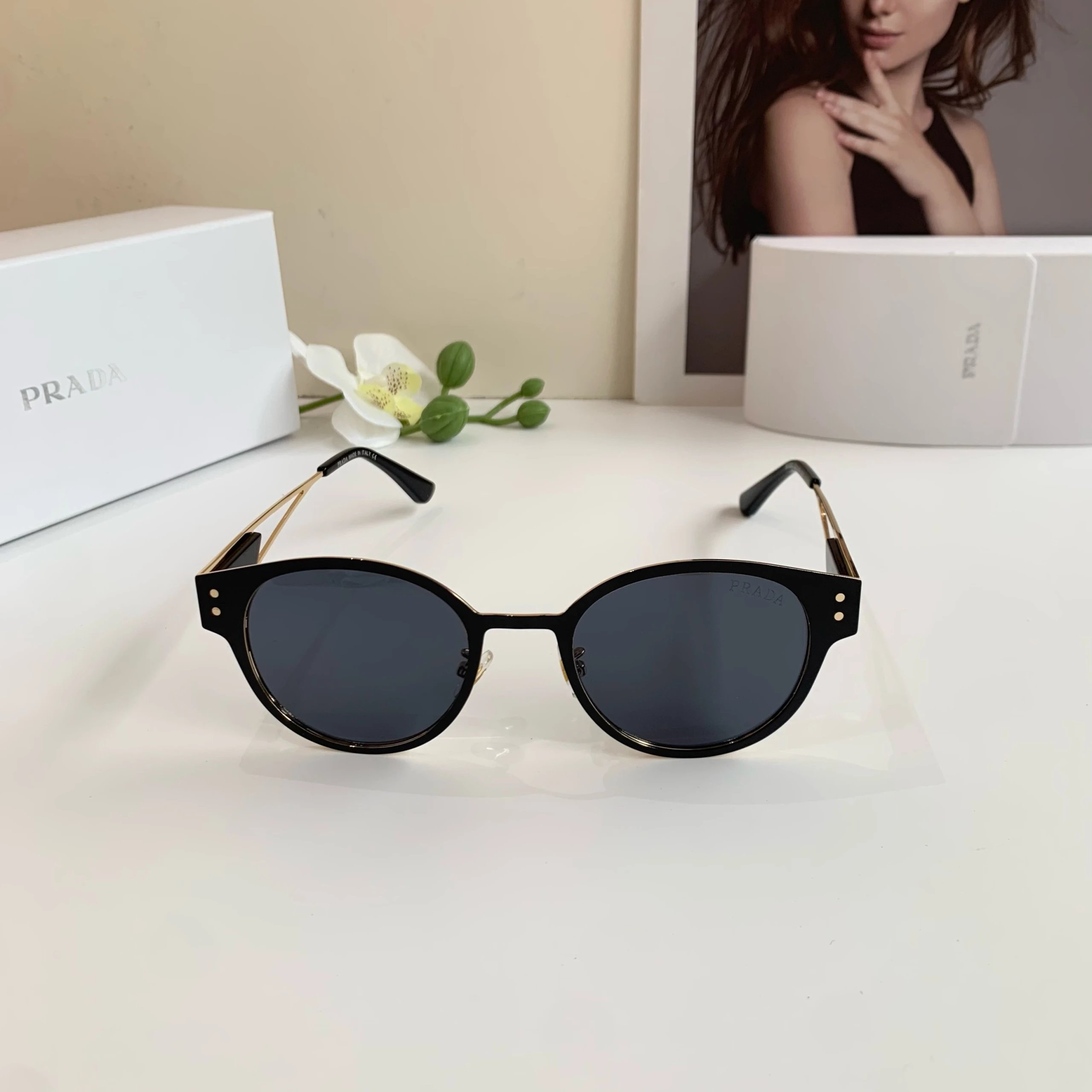 Prada Sunglasses foto 4