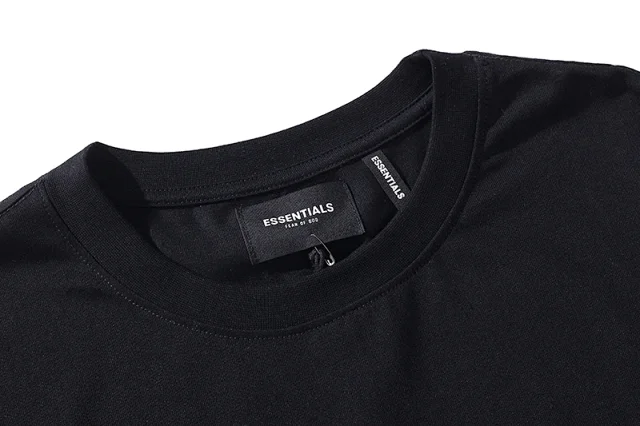 Fear of God T-Shirts Essentials graphic oversized T-shirt product detail image 13