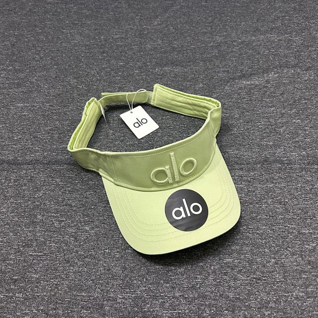 Alo Yoga Cap: seller detail photo 11