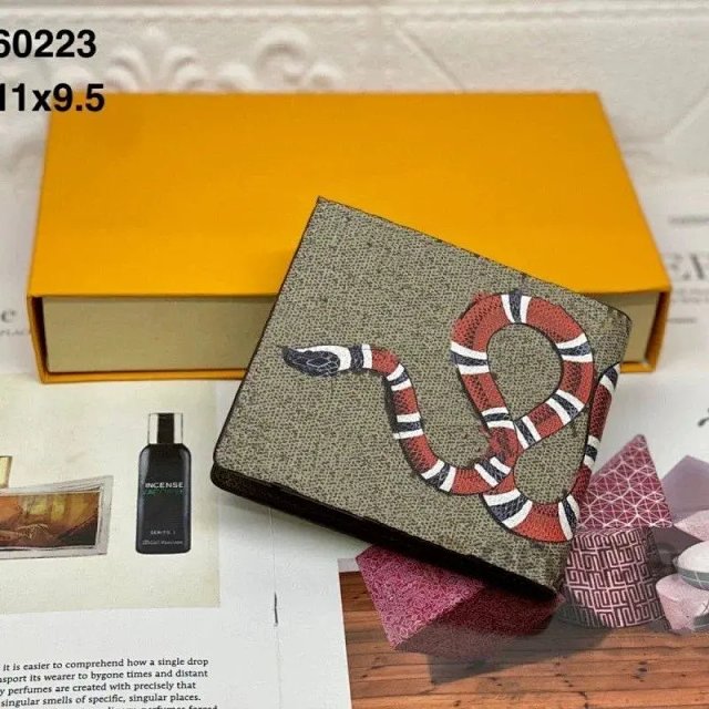 Gucci Wallet: seller detail photo 5