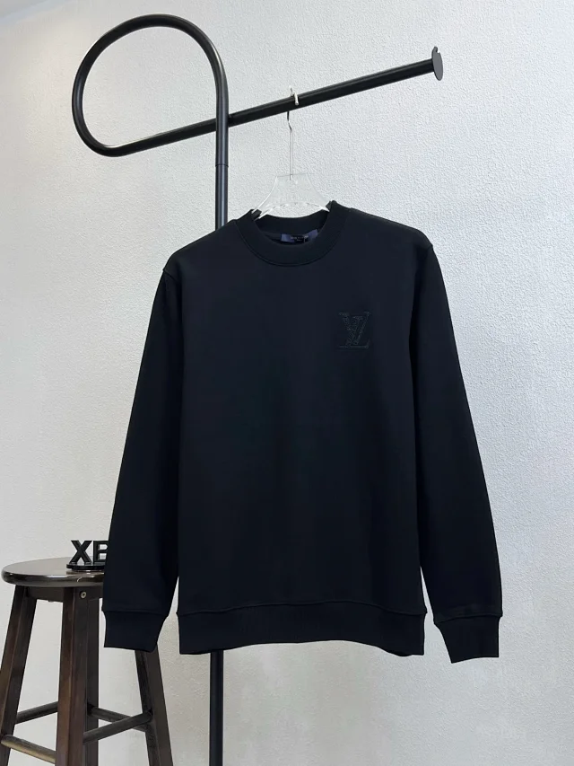 Louis Vuitton Hoodies & Sweatshirts Crewneck Sweatshirt product detail image 6
