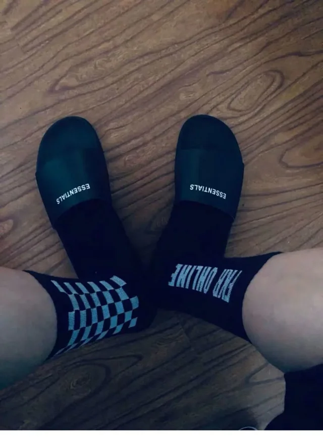 Balenciaga Slippers Logo Slide Sandals product detail image 11