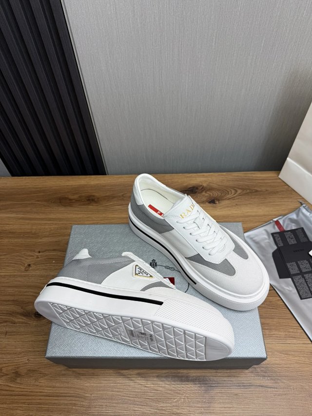 Prada Shoes: seller detail photo 14