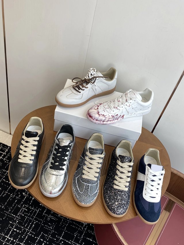 Maison Margiela Gats Many Variants: seller detail photo 2