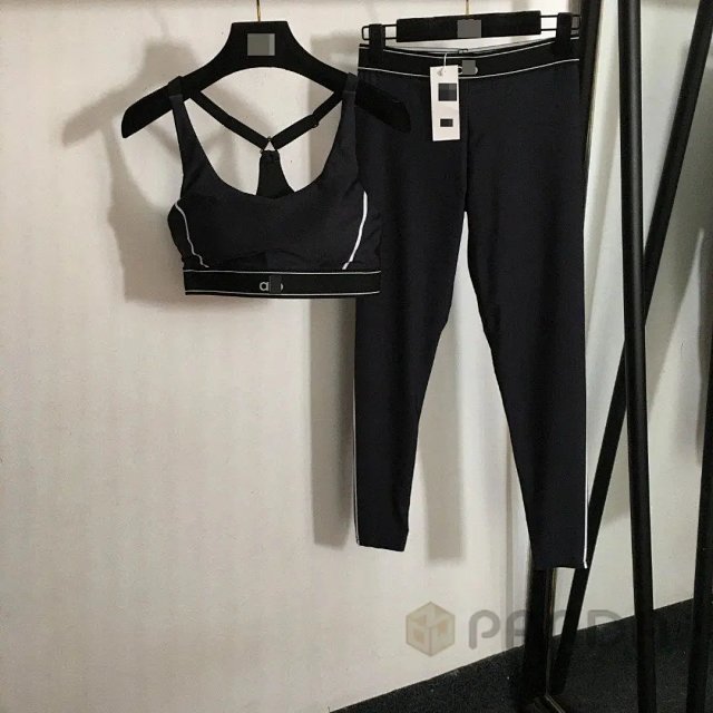 Alo Yoga trousers set: seller detail photo 9