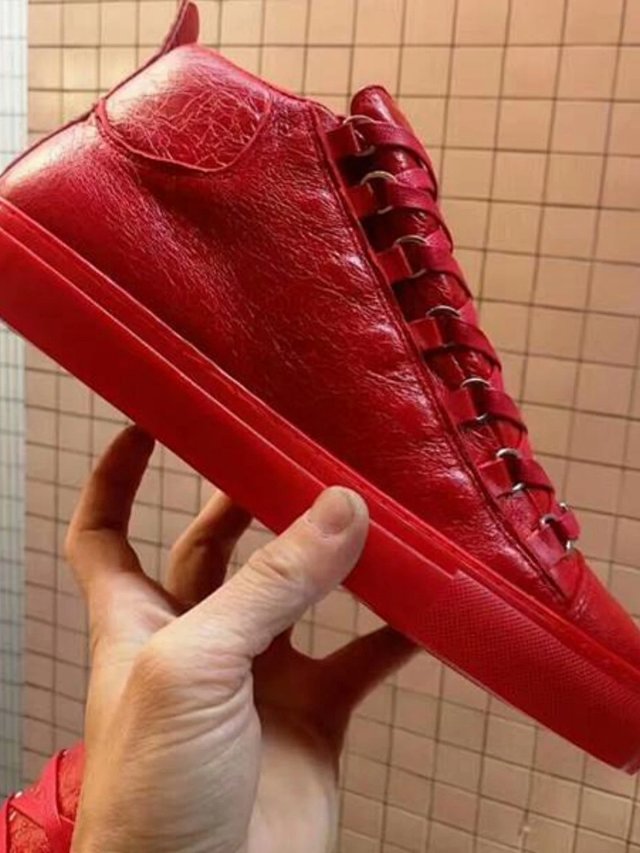Balenciaga arena: seller detail photo 4