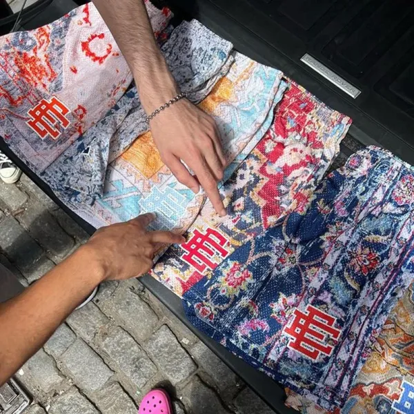 Design Acid Wash Shorts Multicolor Shorts - 2