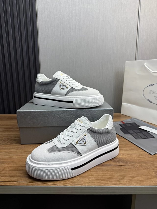 Prada Shoes: seller detail photo 9