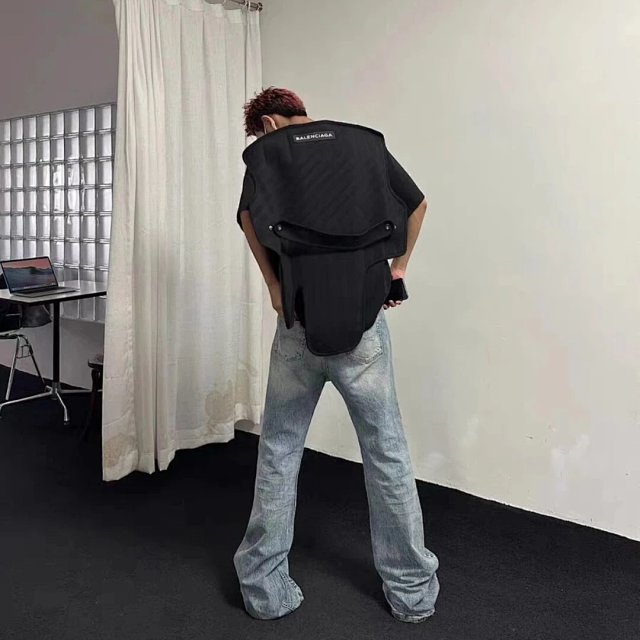 Lost Tapes Without Balenciaga Branding: seller detail photo 1