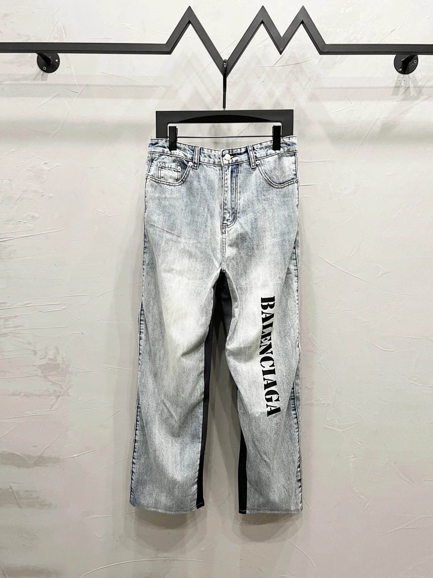 Balenciaga Logo Print Distressed Black Jeans - 3