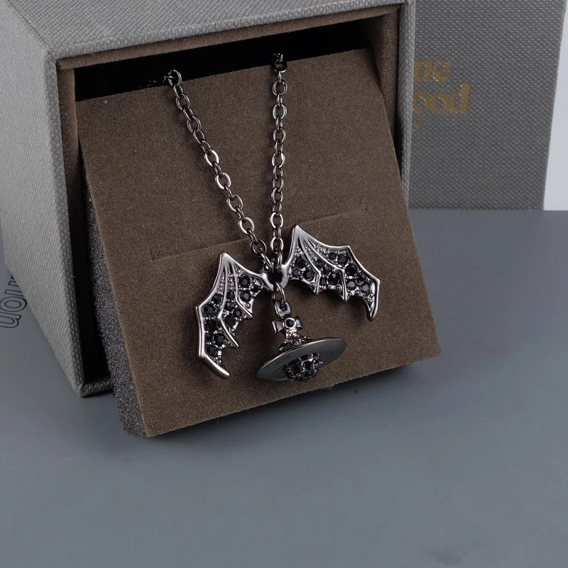 European And American FashionTitanium Black Bat Stereo SaturnNecklace Punk Rock