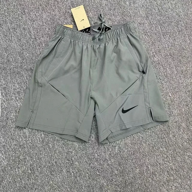 Nike Shorts Breathe color-block athletic product detail image 14