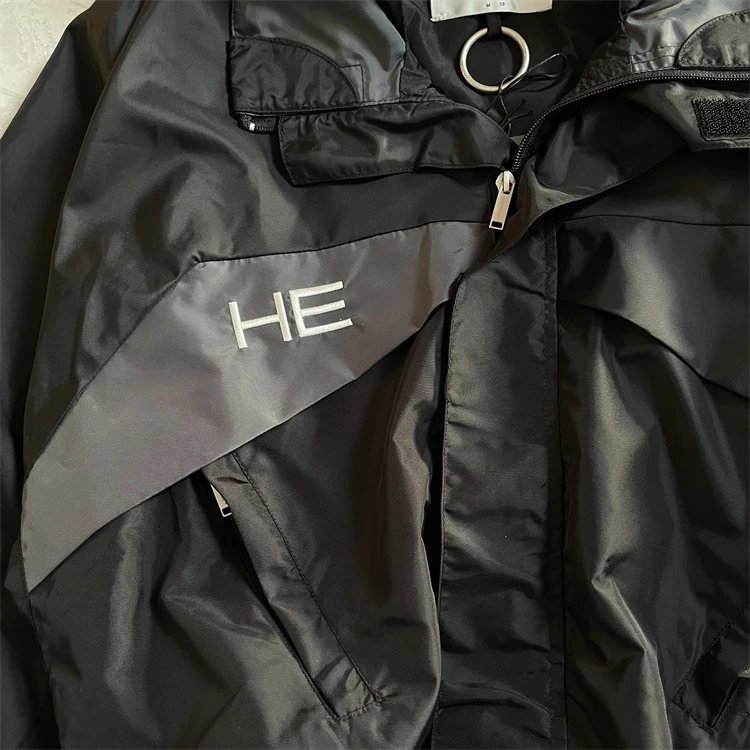 High-End Heliot Emil Deconstructed Design Metal He · 3