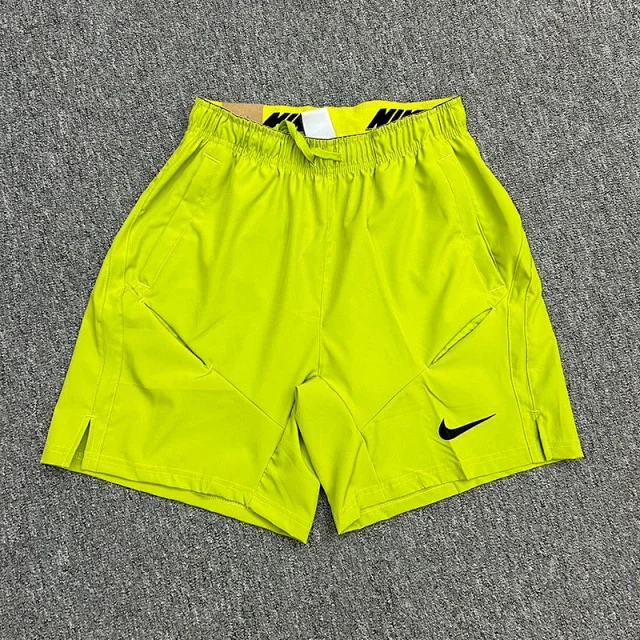 Nike Shorts Breathe color-block athletic product detail image 15