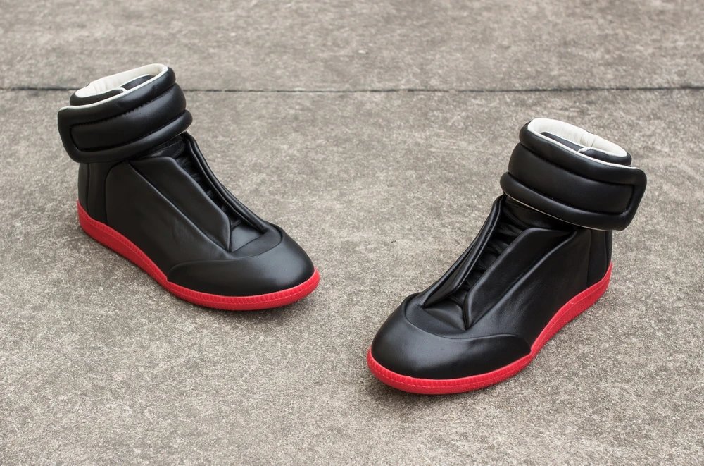black red bottom