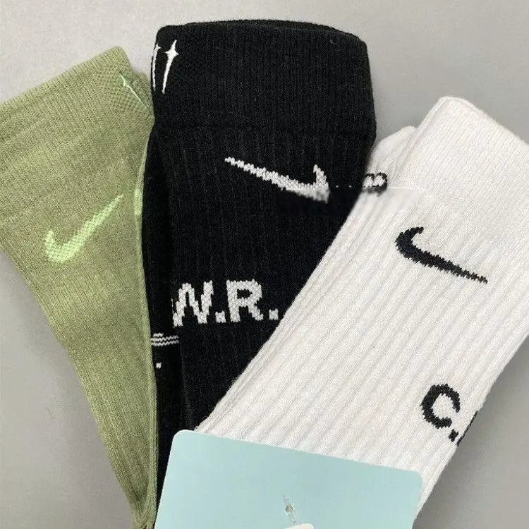 Three pairs of styles 5