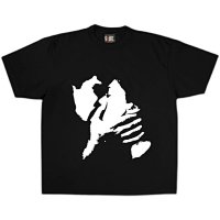 People Kissing tee — seller photo 5