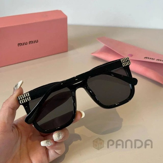 Miu Glasses: seller detail photo 10