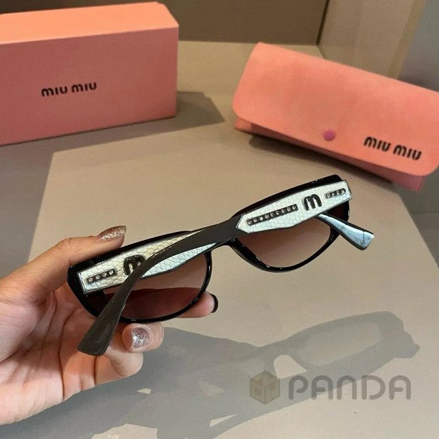 Miu Glasses: seller detail photo 9