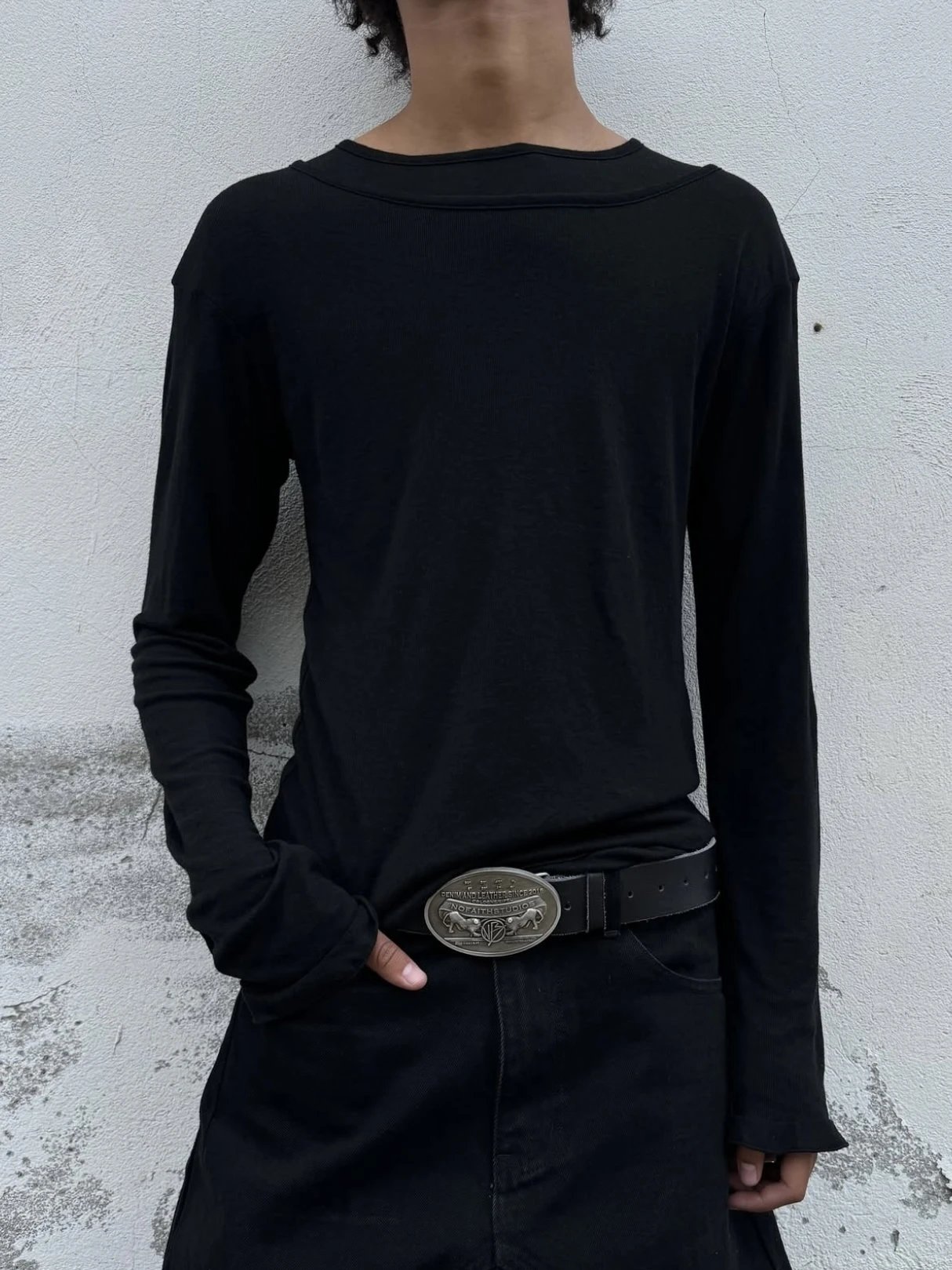 Black Round Neck Style