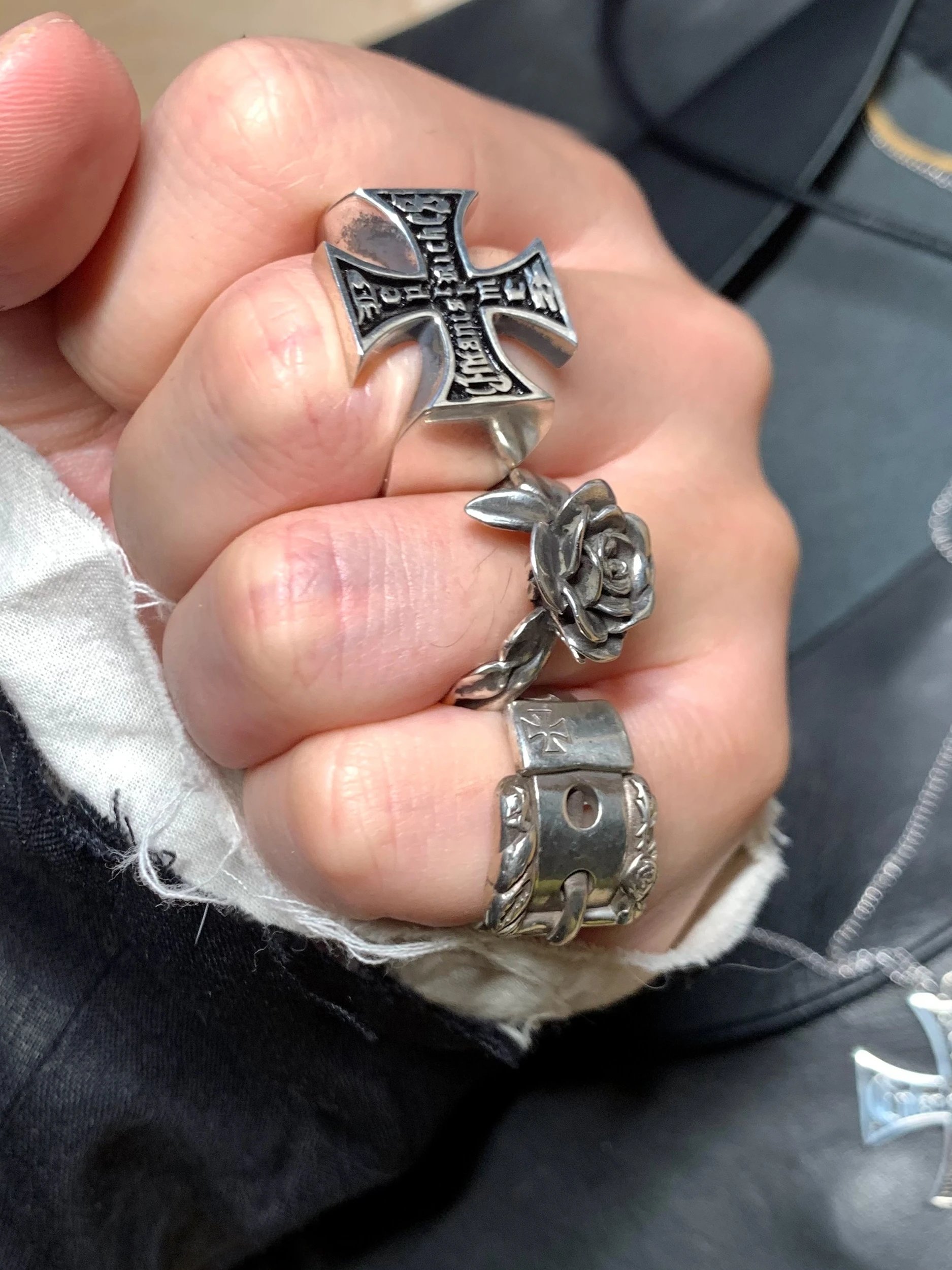 Cross Ring 2