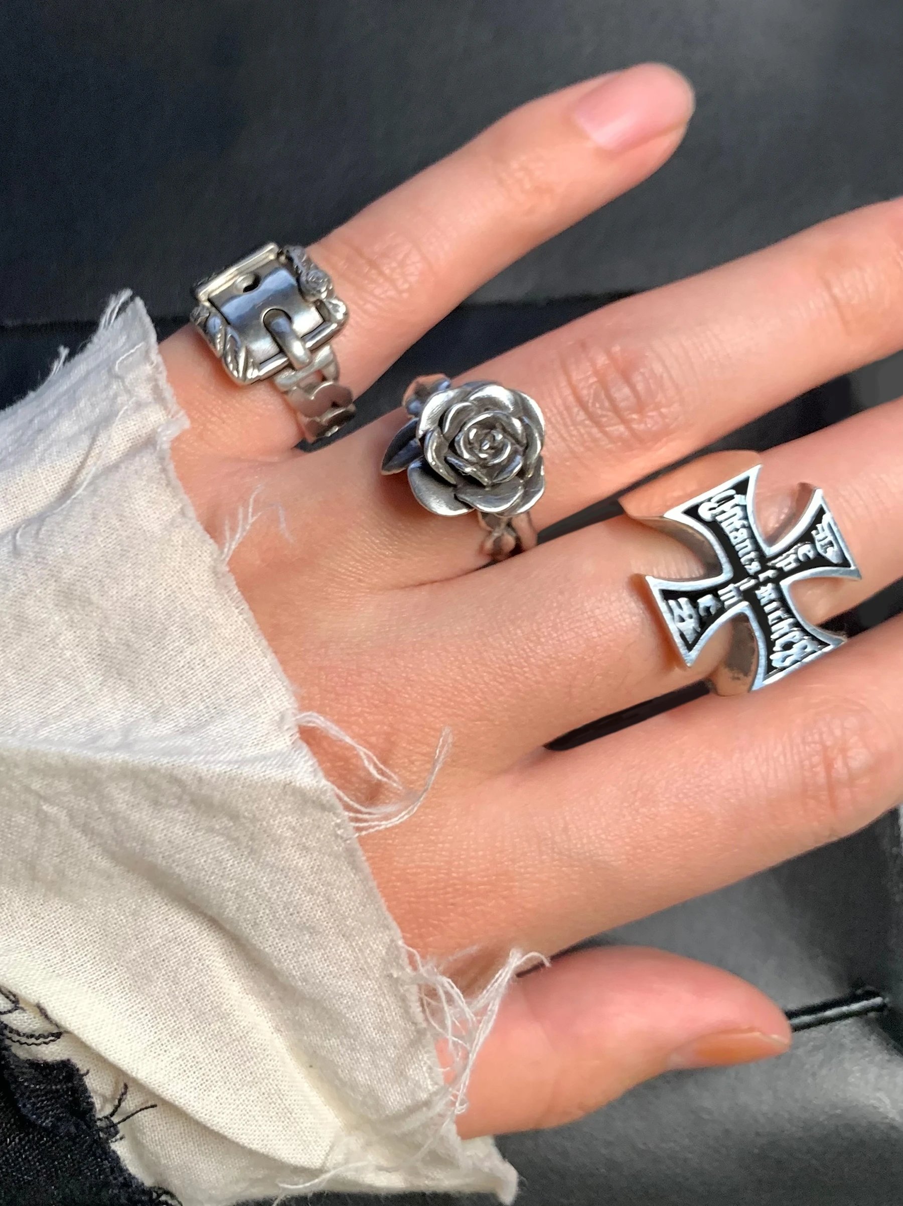 Cross Ring 3