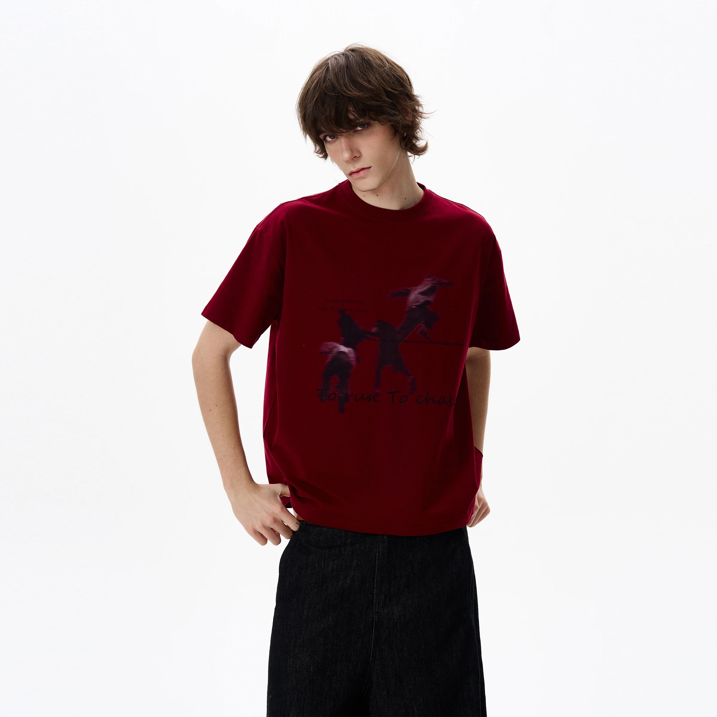 Design 'To Run To Chase' Graphic Print Oversized T-Shirt White - 2