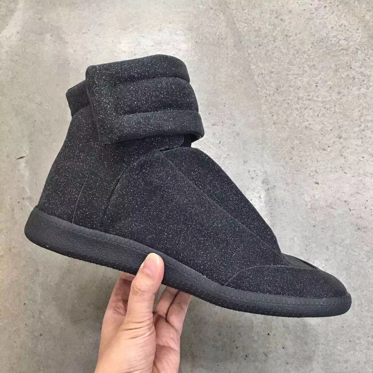 black Frosted