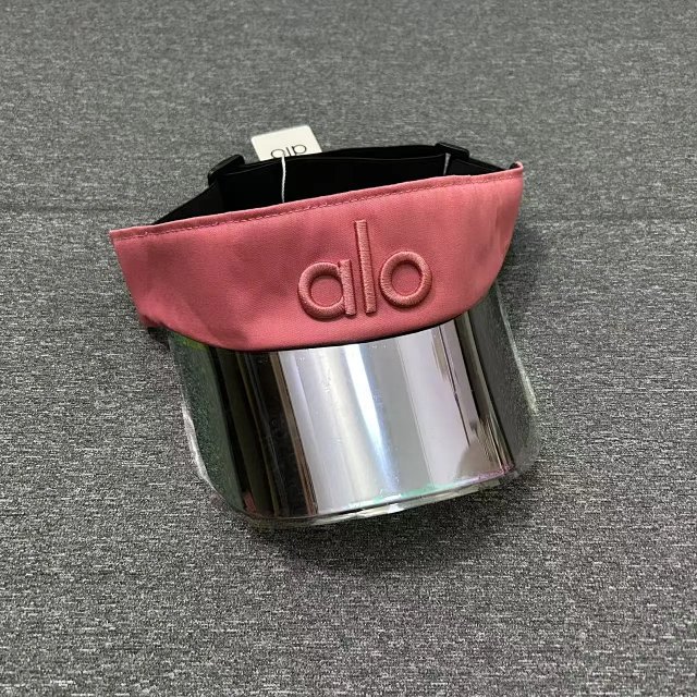 Alo Yoga Cap: seller detail photo 8