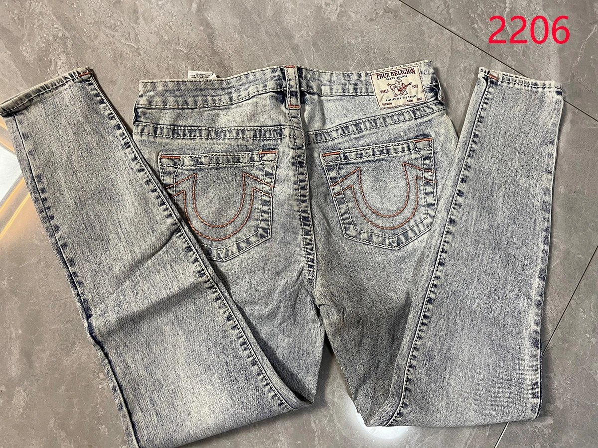 Design True Religion Skinny Fit Light Wash Jeans