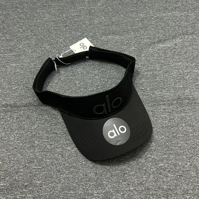 Alo Yoga Cap: seller detail photo 12
