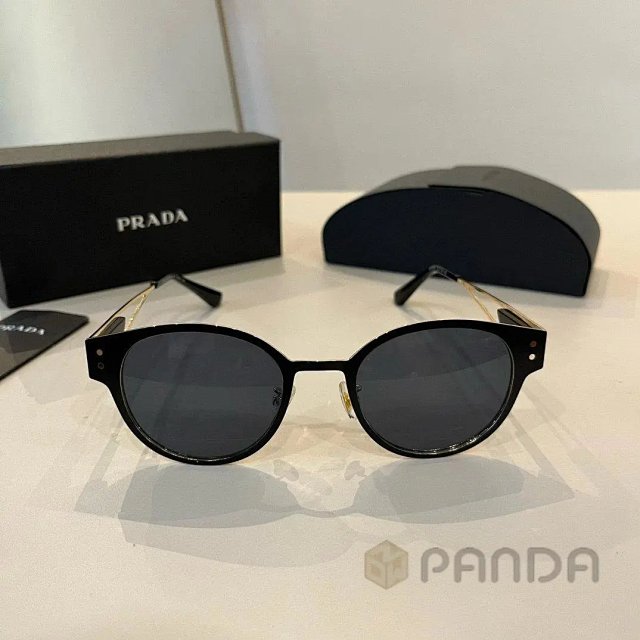 Prada Sunglasses: seller detail photo 11